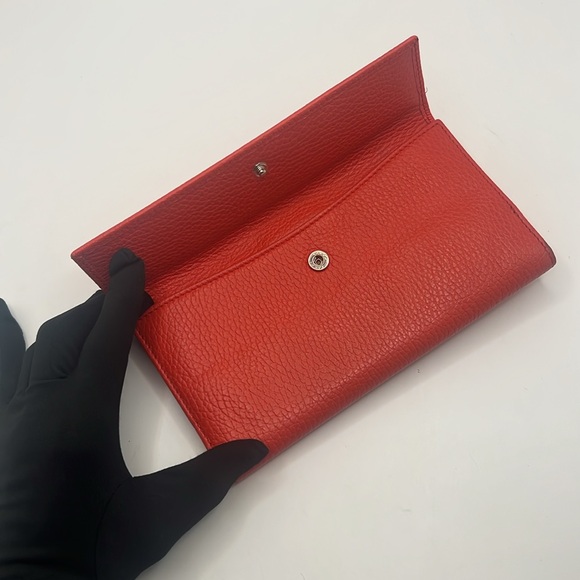 Authentic GUCCI Red Leather Long Wallet - Picture 4 of 10